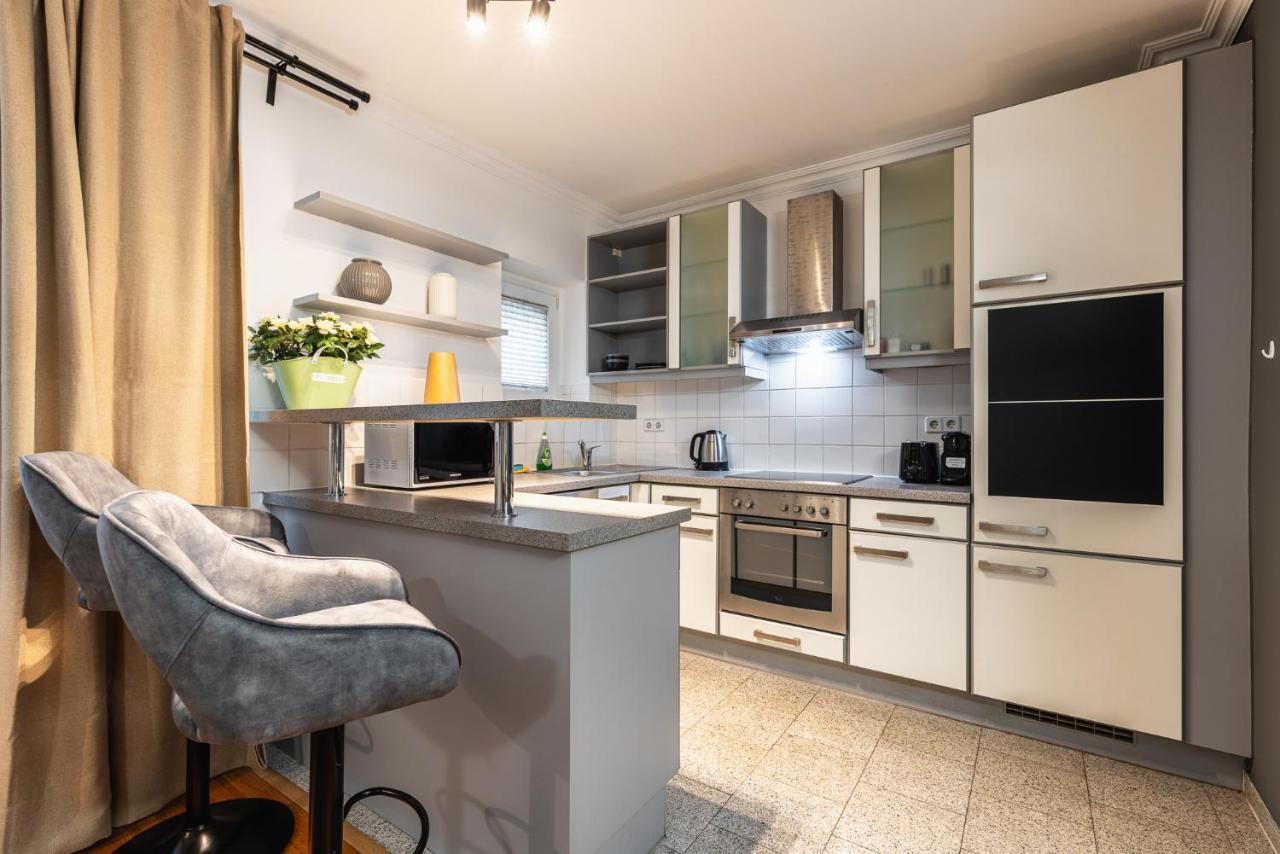 Live Centrally In A Spacious And Modern Apartment In Виена Екстериор снимка