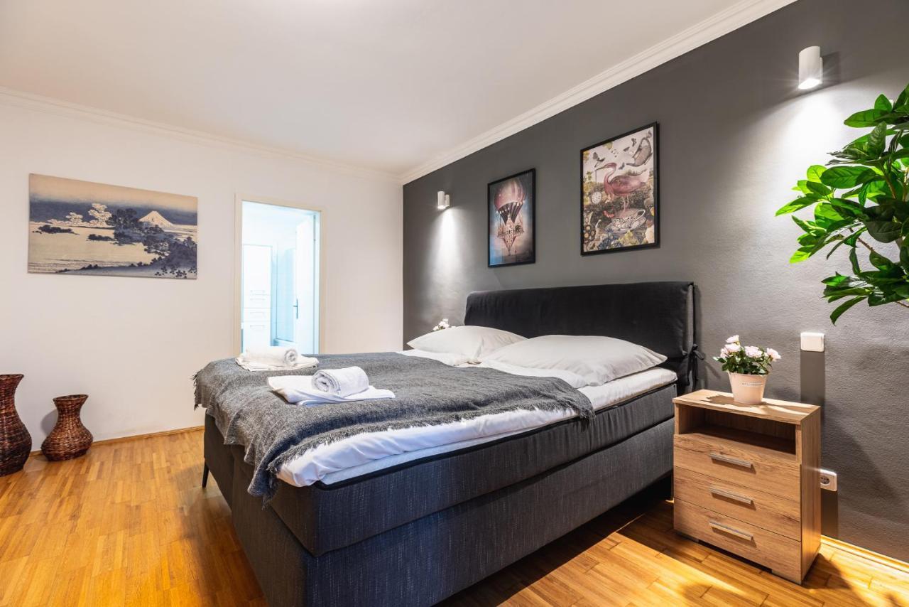 Live Centrally In A Spacious And Modern Apartment In Виена Екстериор снимка
