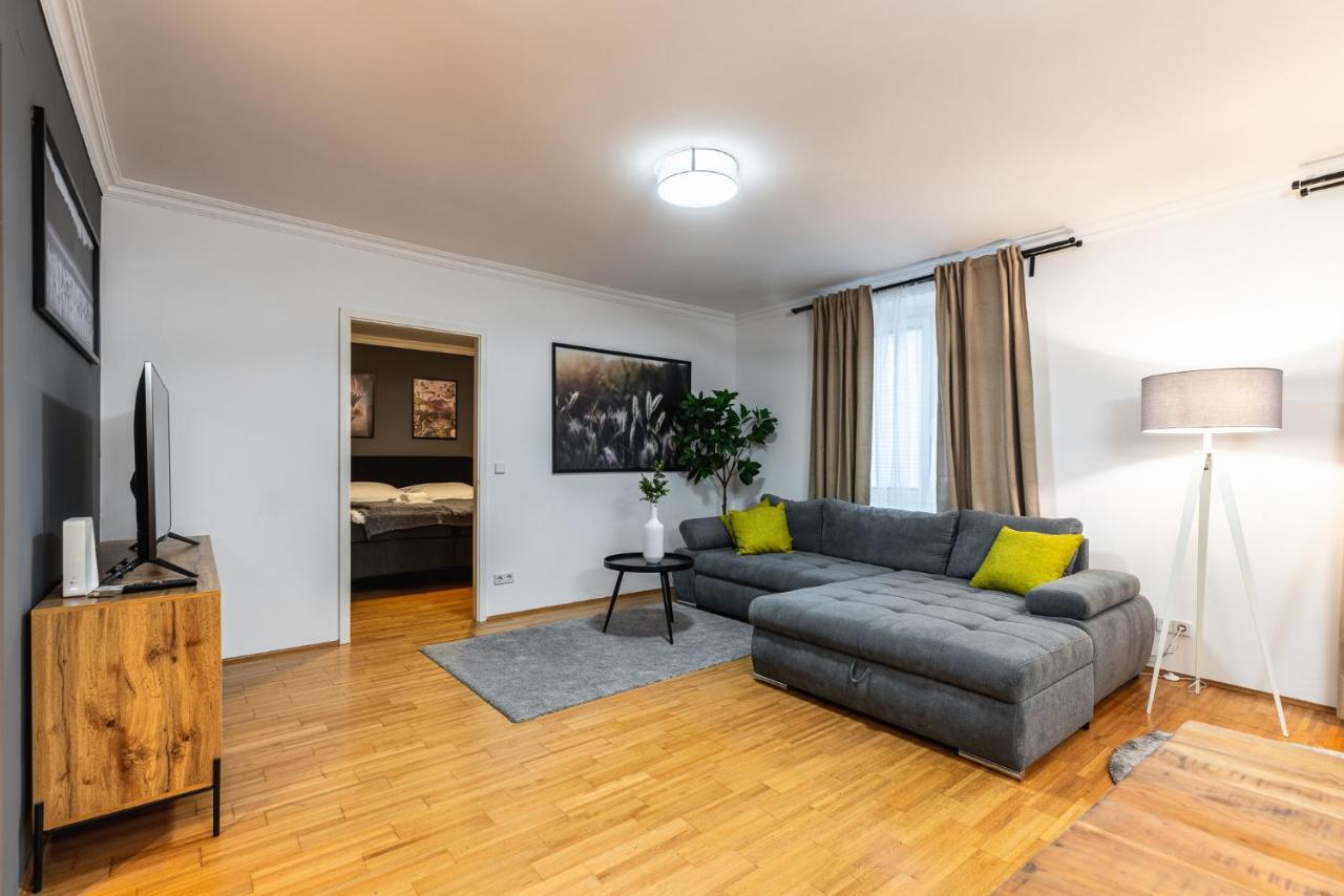 Live Centrally In A Spacious And Modern Apartment In Виена Екстериор снимка