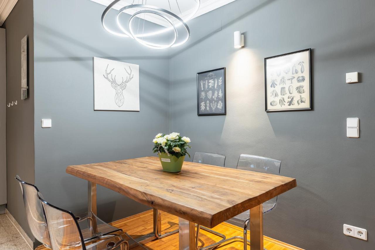 Live Centrally In A Spacious And Modern Apartment In Виена Екстериор снимка