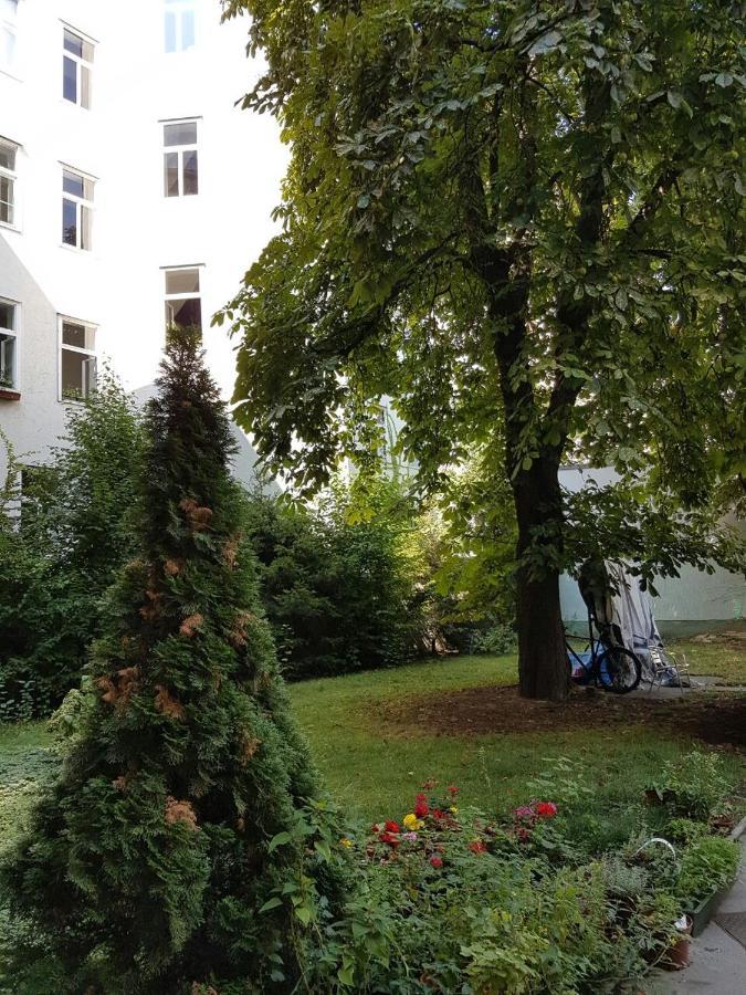 Live Centrally In A Spacious And Modern Apartment In Виена Екстериор снимка
